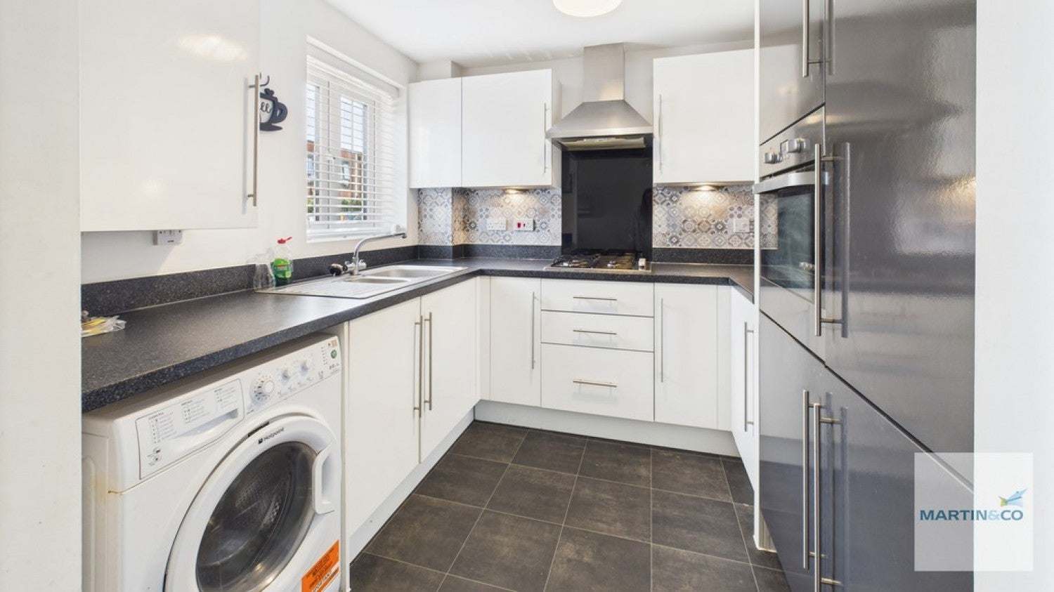 House Hawksbeard Close in Tamworth