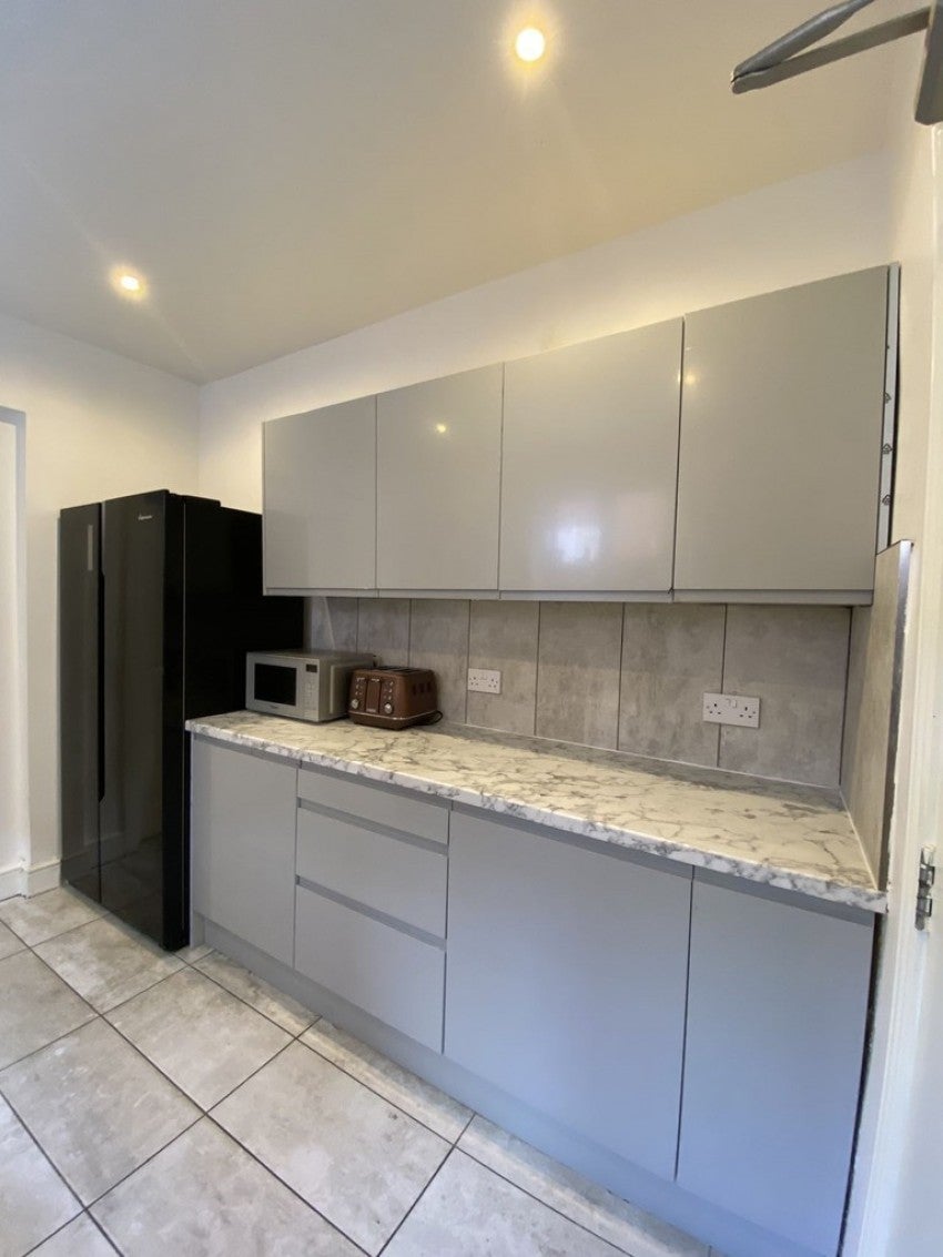 Flat Sirdar Road in Southampton