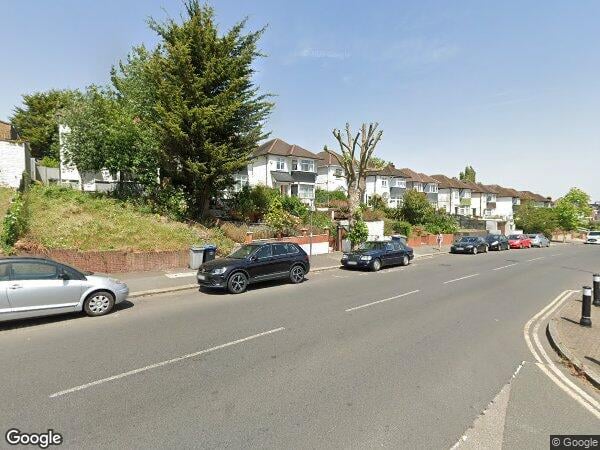 Room Dollis Hill Lane in Greater London