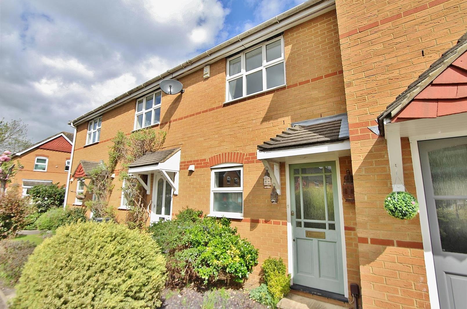 House Christabel Close in Greater London