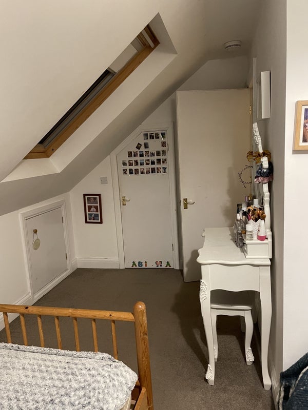 Room Malmesbury Close in Bristol