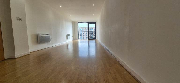 Flat Lancefield Quay in Glasgow