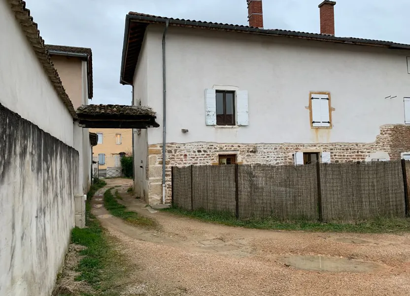House Rue du Beaujolais in Saint-Georges-de-Reneins