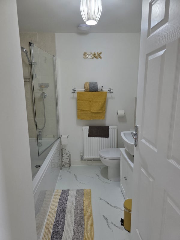 Room Milligan Drive in City of Edinburgh