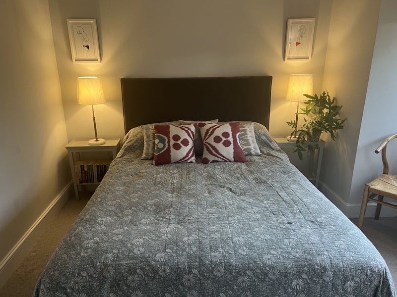 Room Warwick Road in Greater London