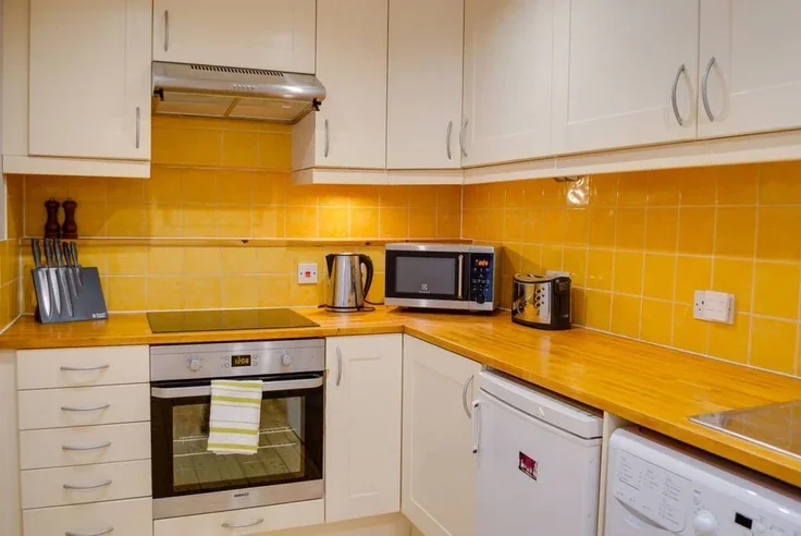Flat Tanners Close in City of Edinburgh