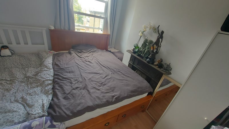 Room Ormiston Grove in Greater London