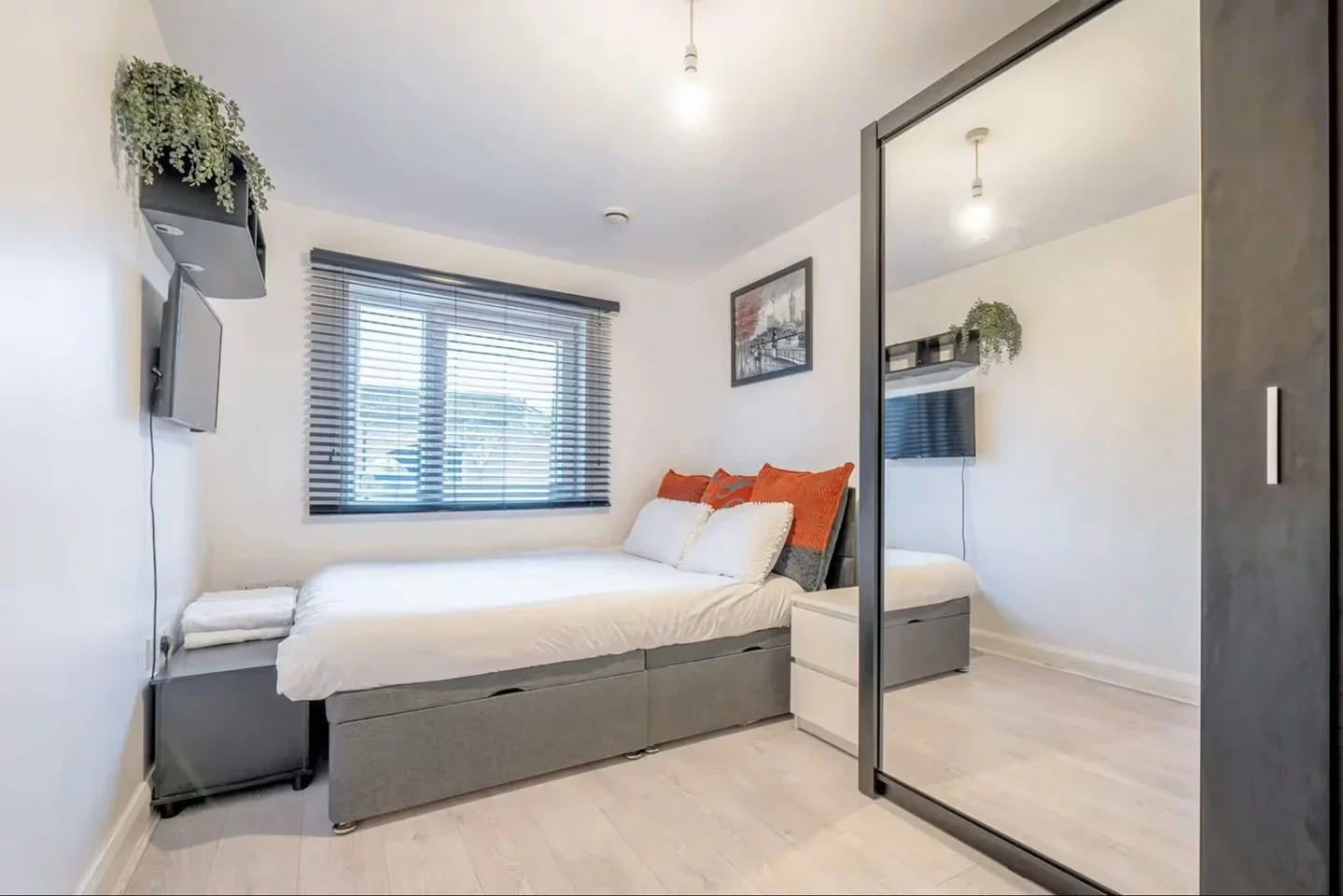 Flat Silwood Street in Greater London