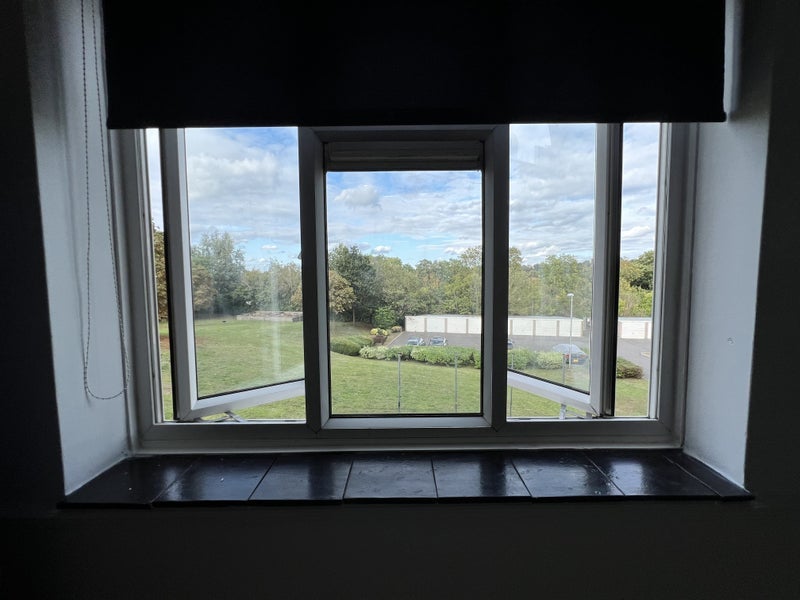 Room Bromley Road in Greater London