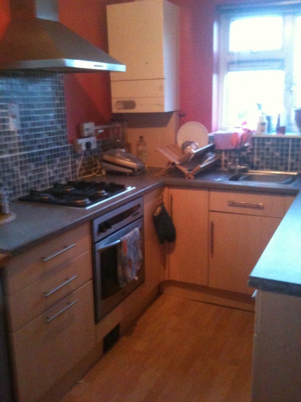 Room Bromley Road in Greater London