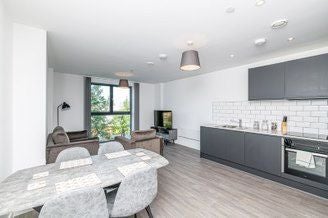 Flat Talbot Road in Trafford