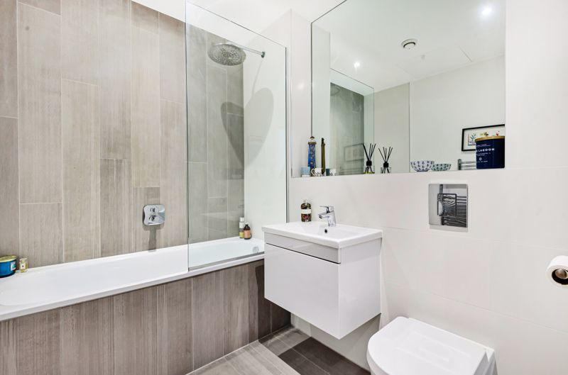 Room Purley Knoll in Greater London