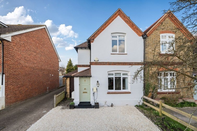 House Lock Road in Greater London