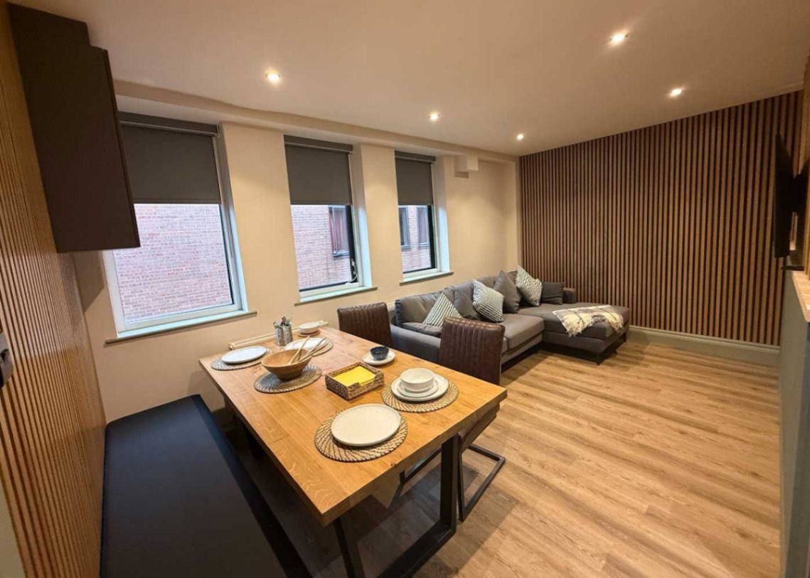Flat Cricklewood Lane in Greater London