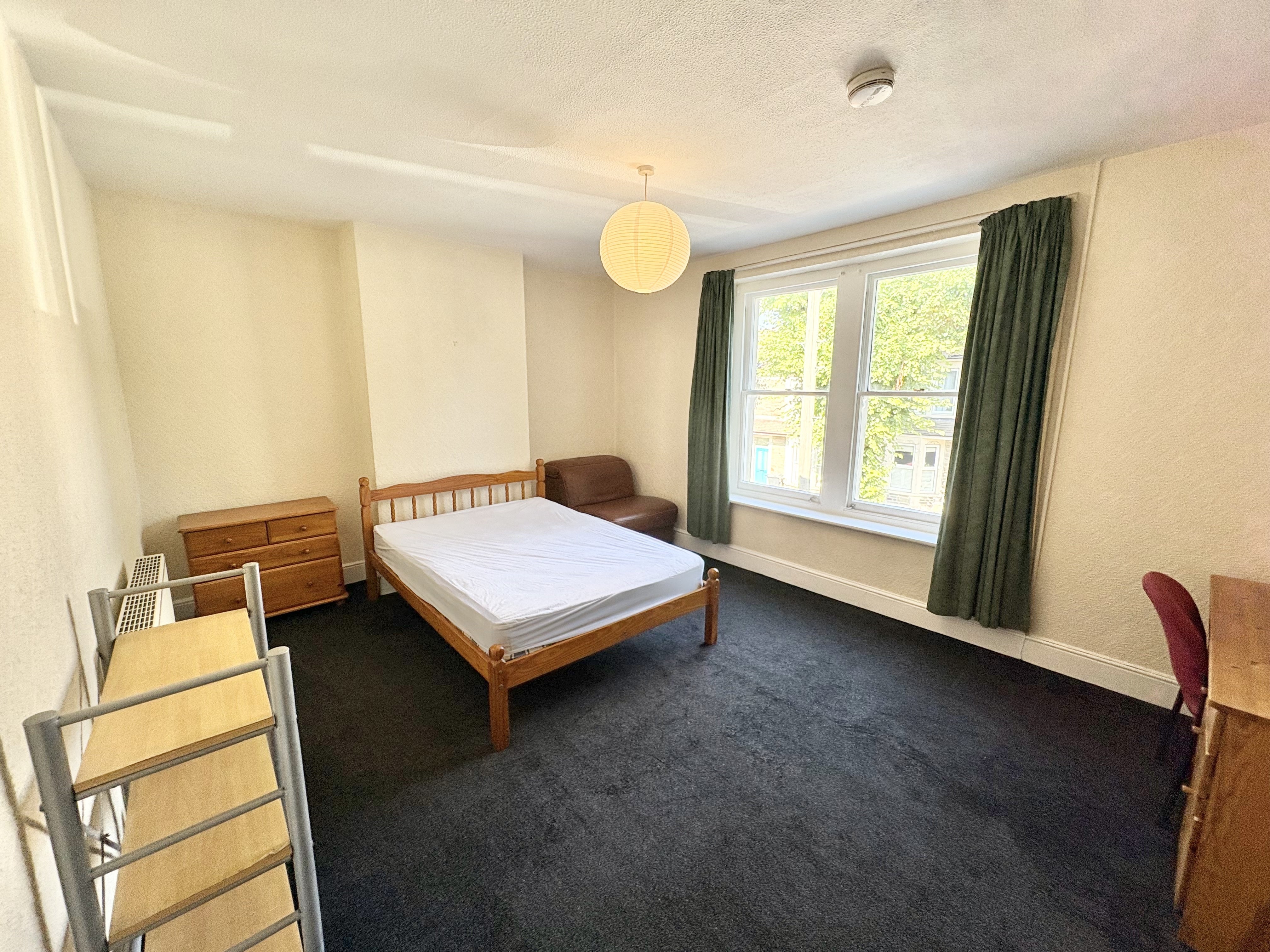Room Stanbury Avenue in Bristol