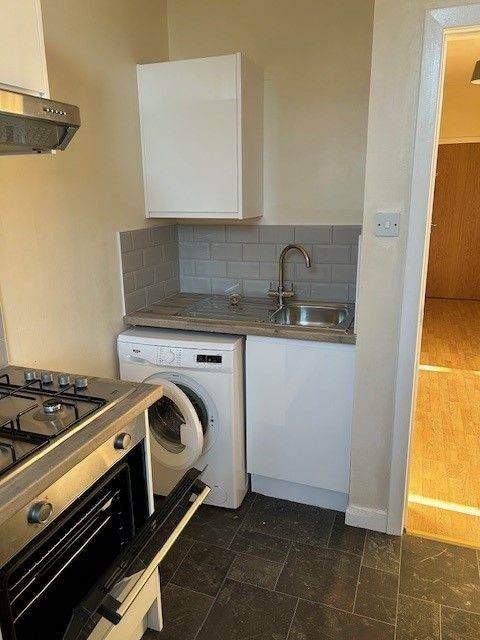 Flat Newlands Court in Bathgate