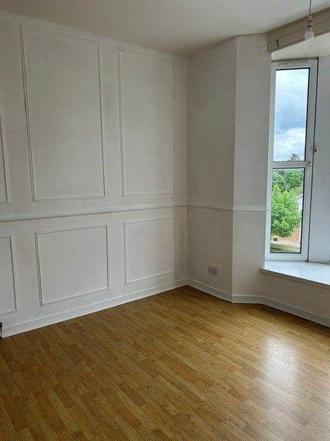 Flat Newlands Court in Bathgate