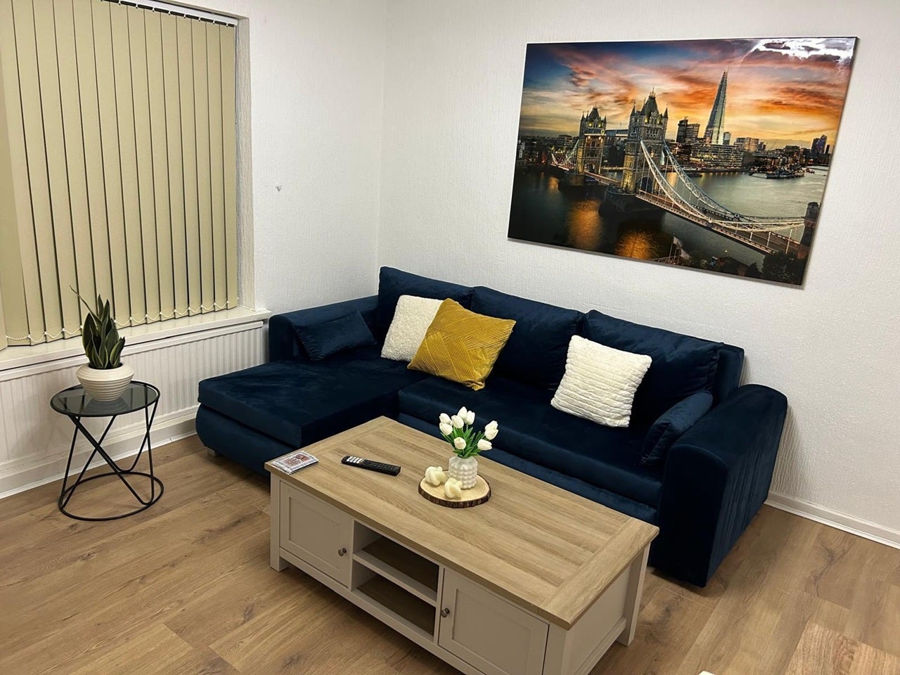 Flat Woolaston Avenue in Cardiff