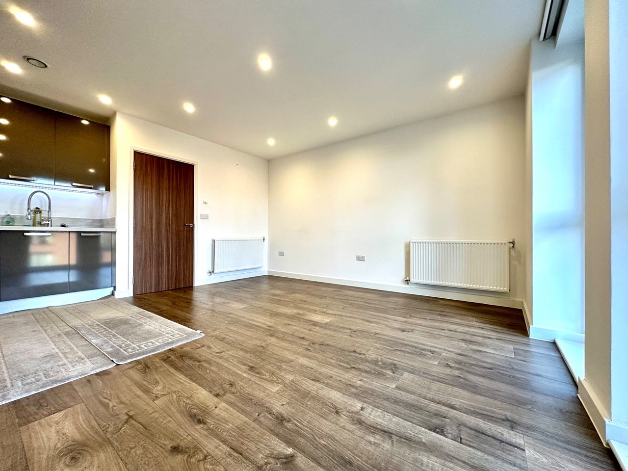 Flat Brannigan Way in Greater London