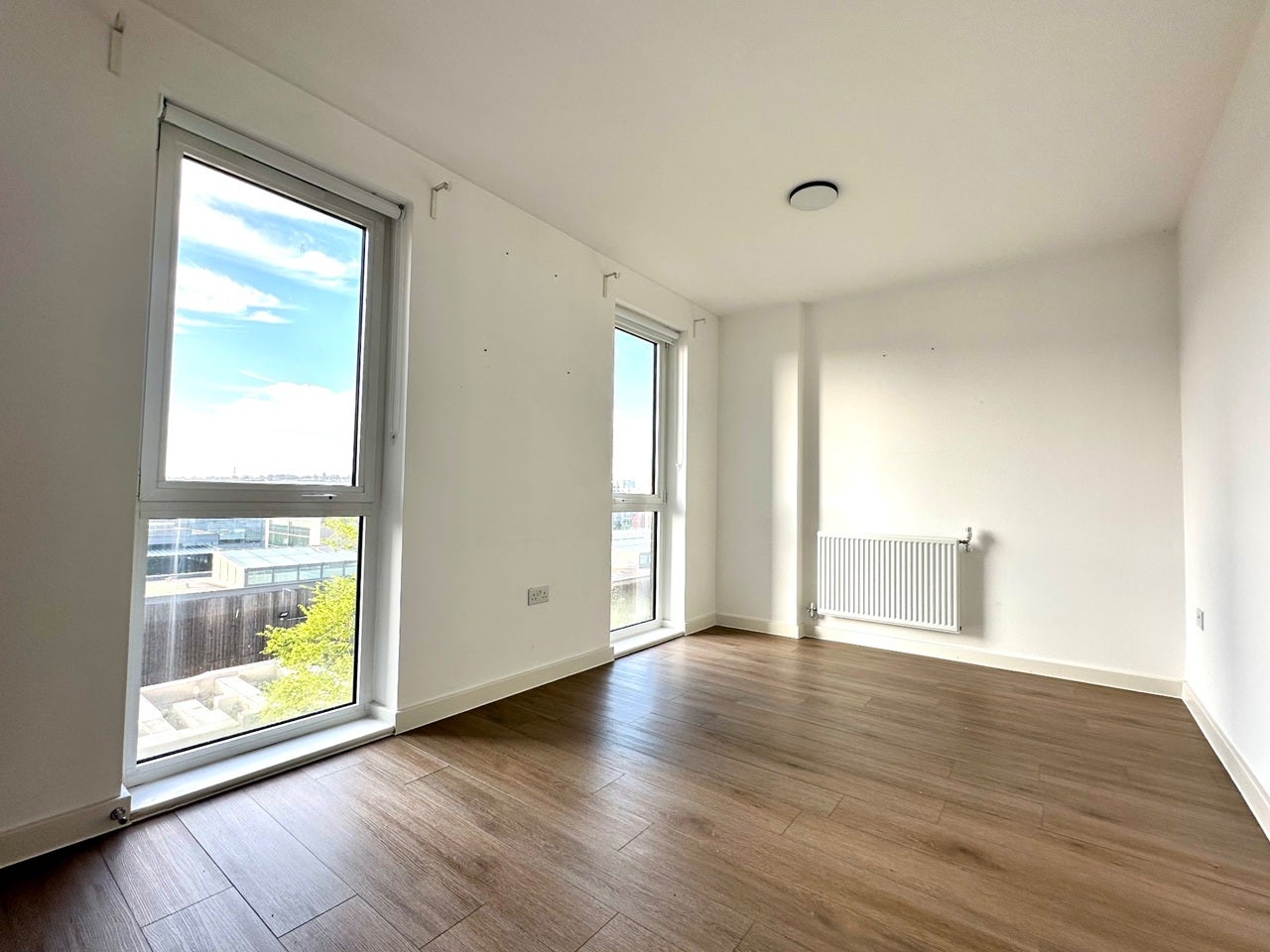 Flat Brannigan Way in Greater London