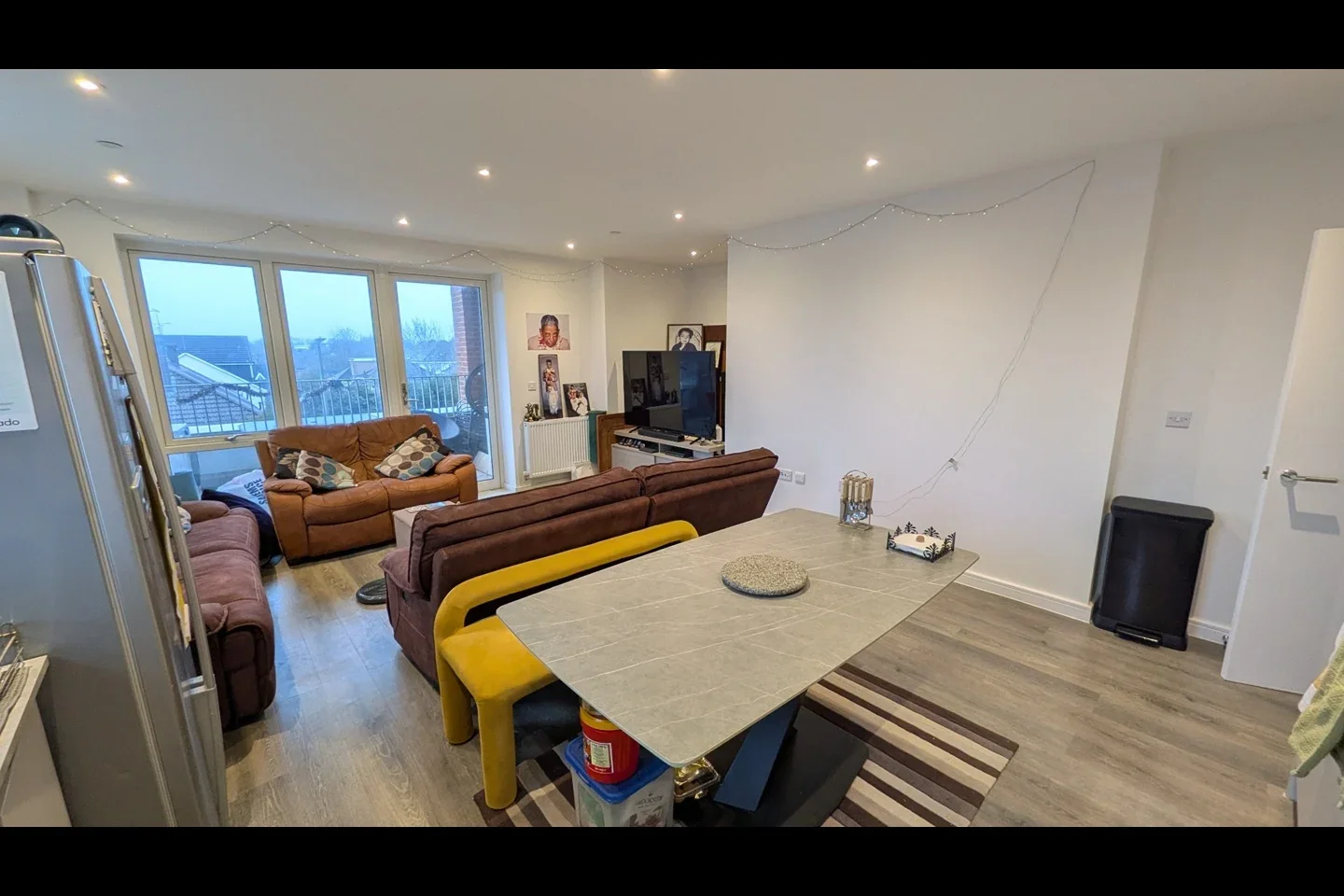 Flat Oxhey Drive in Three Rivers