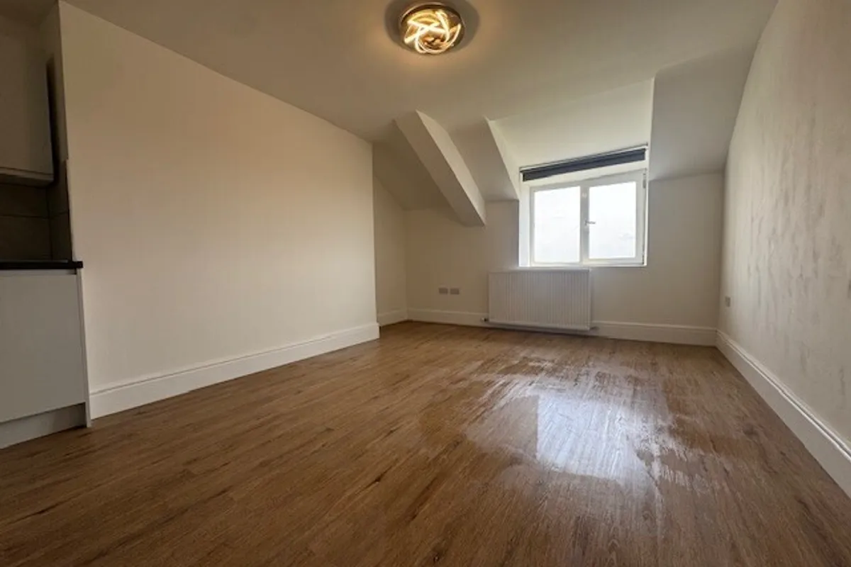 Flat Kingsdown Parade in Bristol