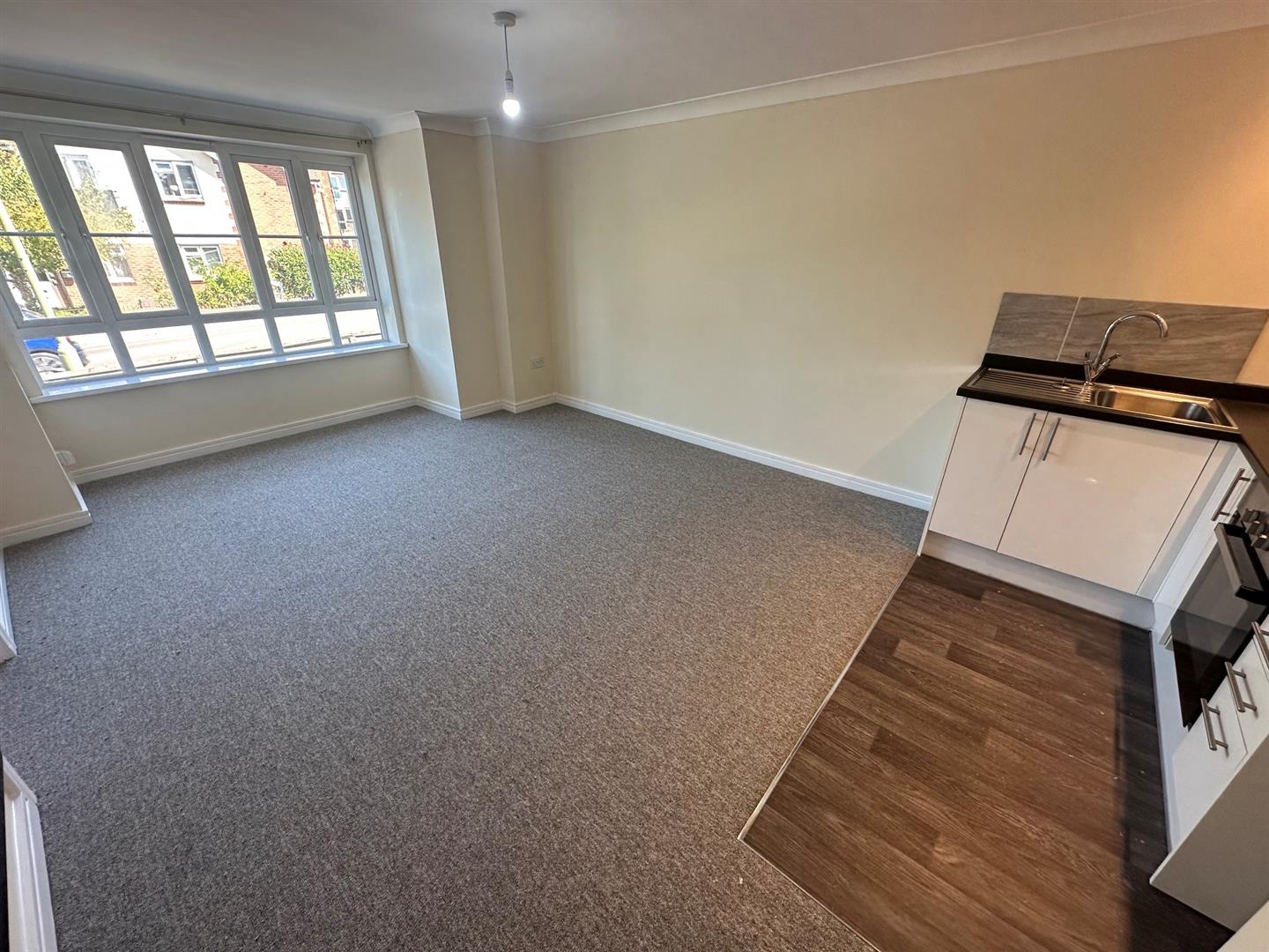 Flat Botley Road in Fareham