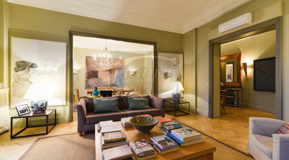 Appartement Place Vauban à Paris