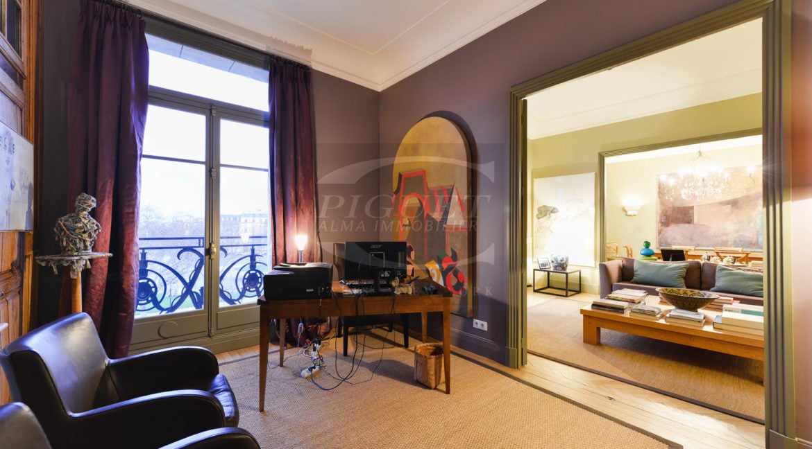 Appartement Place Vauban à Paris
