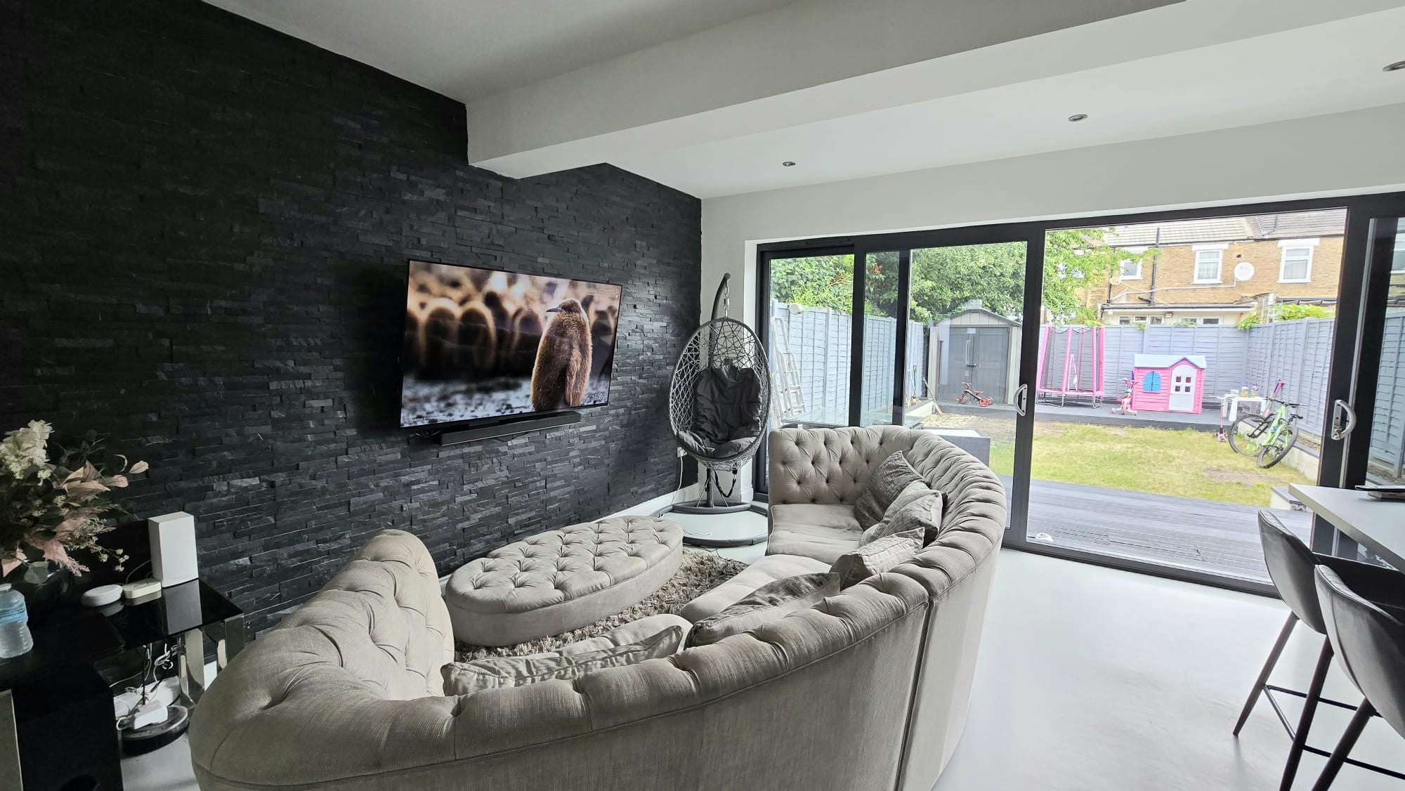 House Cotswold Gardens in Greater London