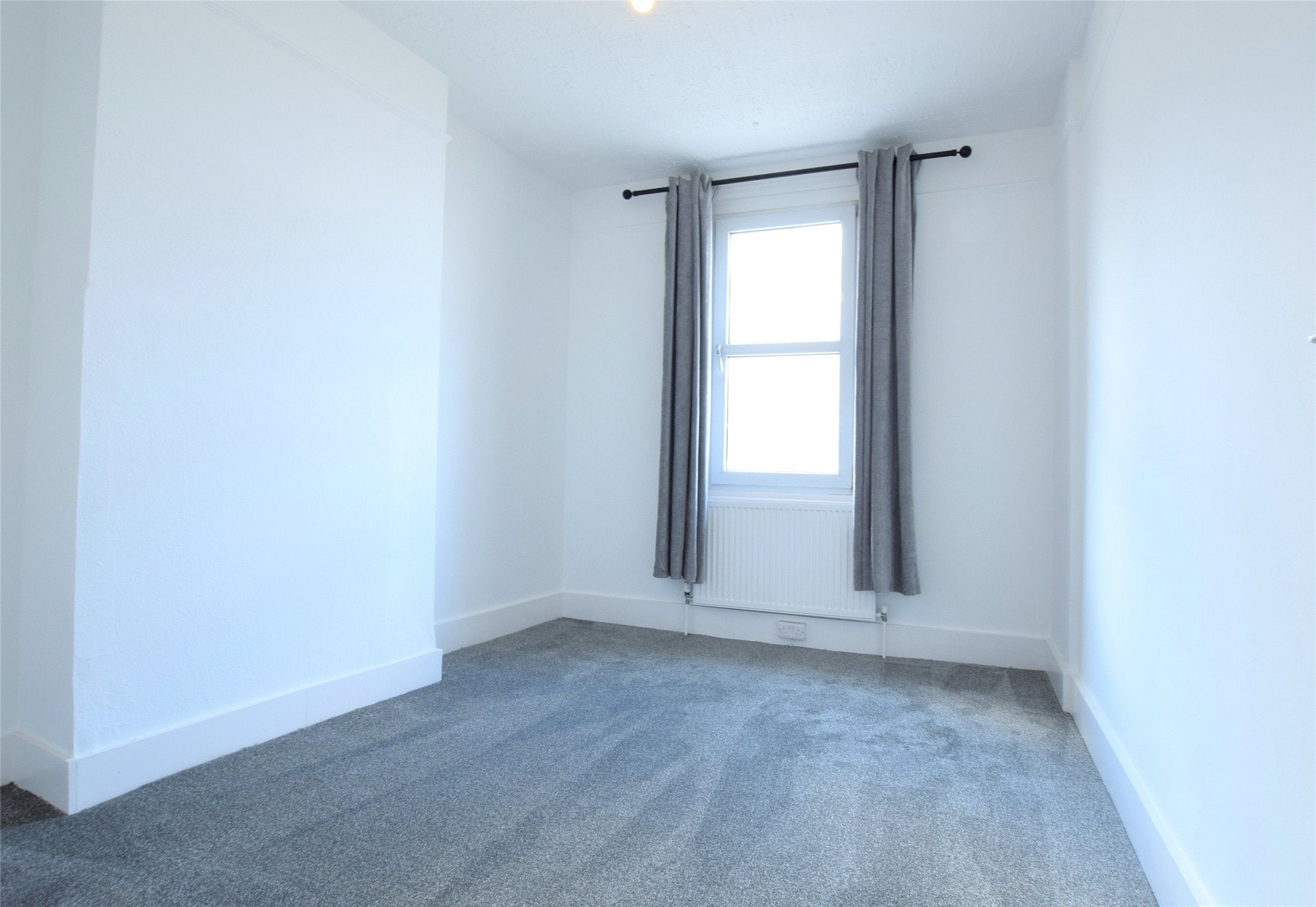Flat Lime Hill Road in Tunbridge Wells