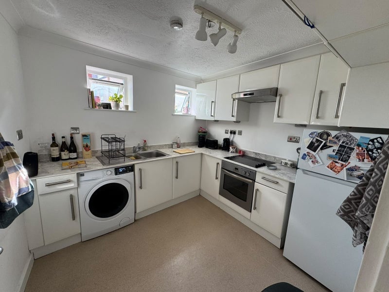 Room Well Street in Greater London