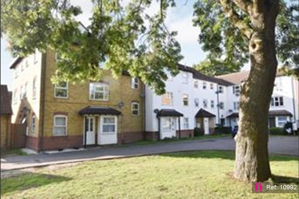 Flat Armiger Way in Witham