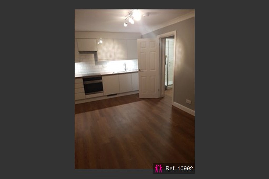 Flat Armiger Way in Witham