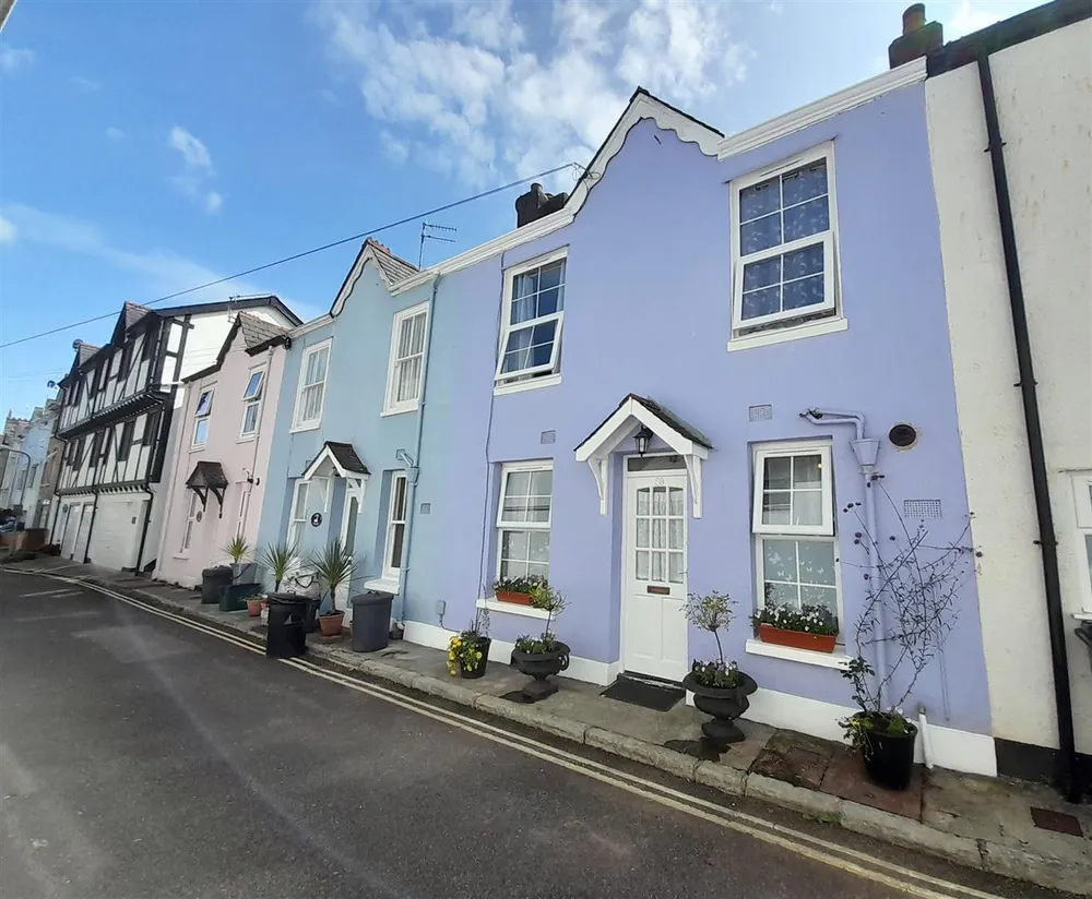 House Lake Street in South Hams