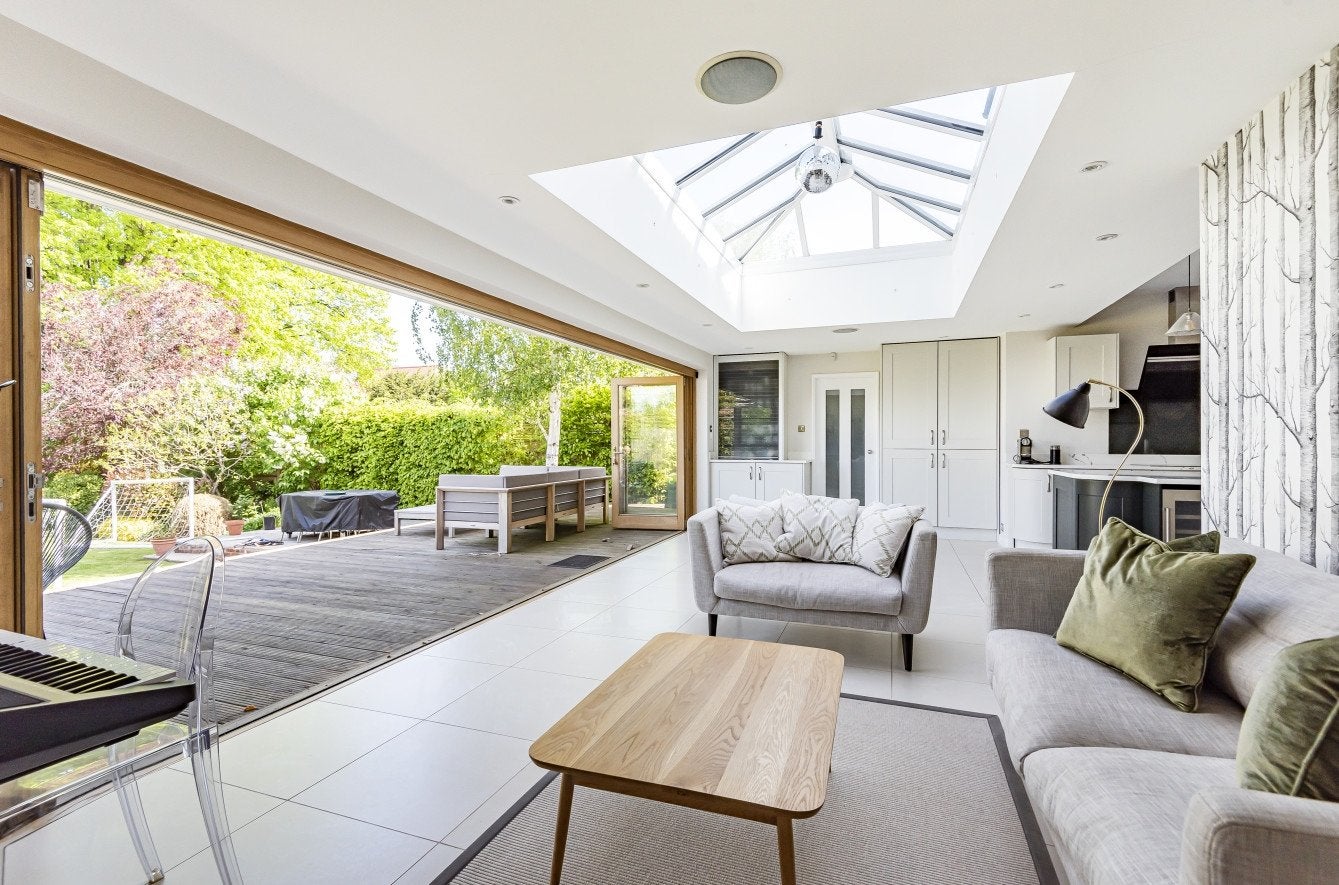 House Redgate Drive in Greater London