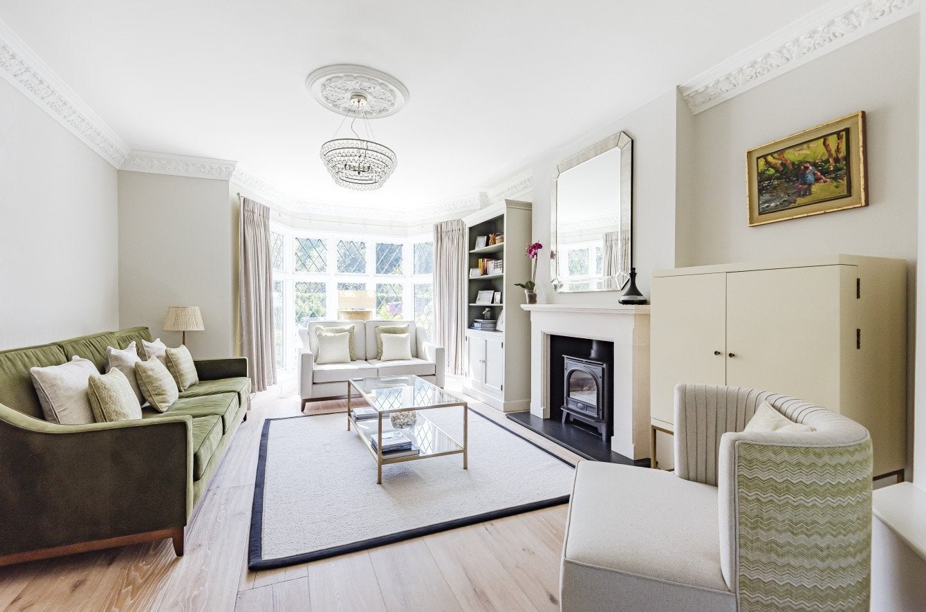 House Redgate Drive in Greater London