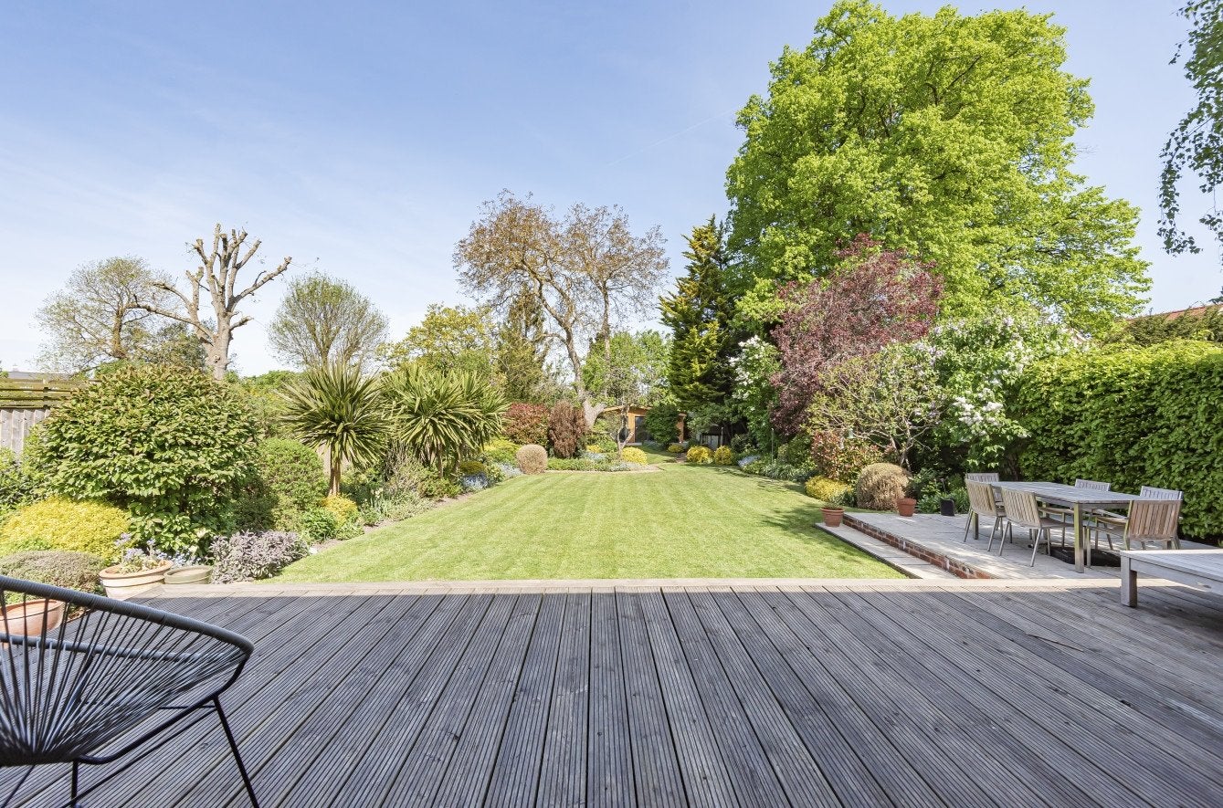 House Redgate Drive in Greater London