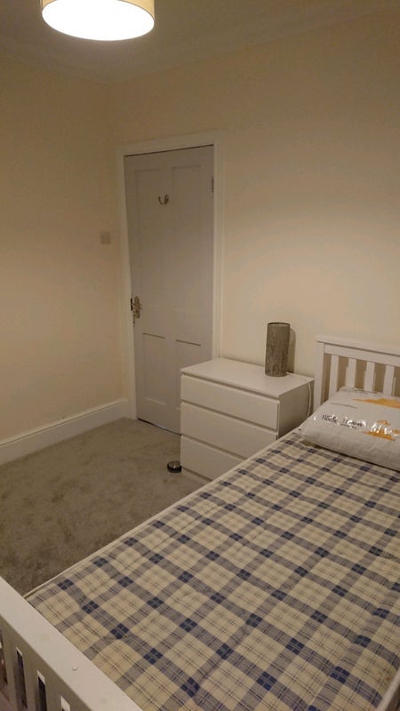 Room Avon Road in Bournemouth