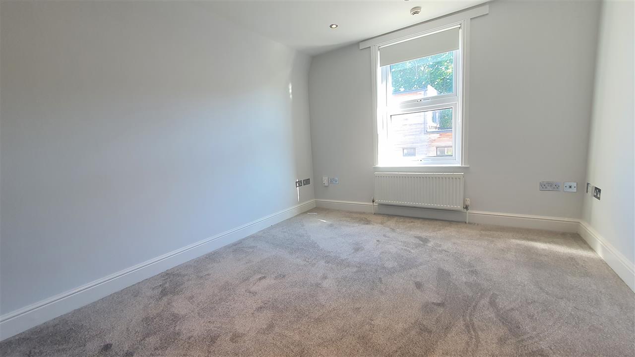 Flat Fortess Road in Greater London