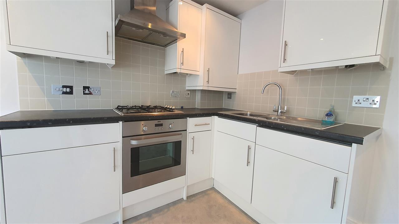 Flat Fortess Road in Greater London
