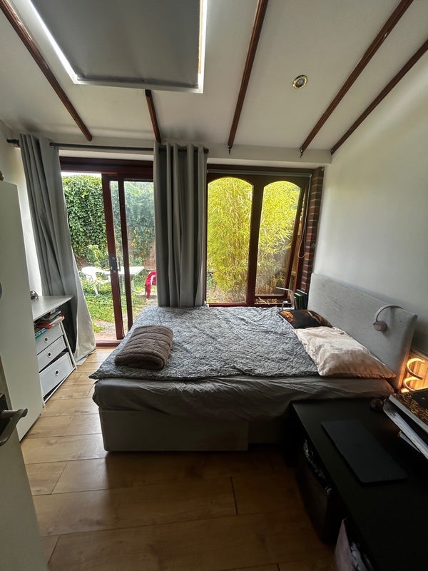 Room Chapter Close in Greater London