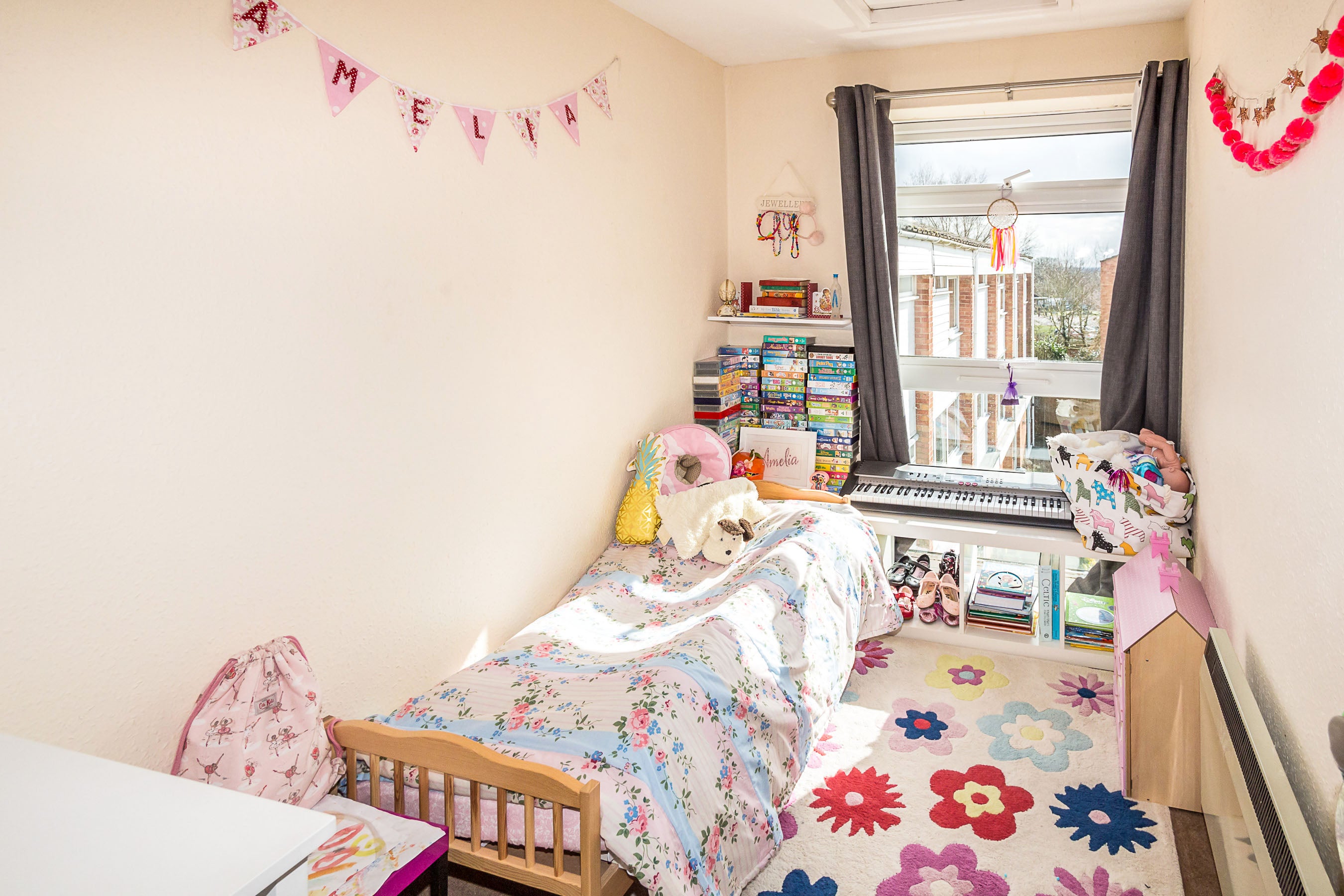 Flat Colleton Drive in Twyford