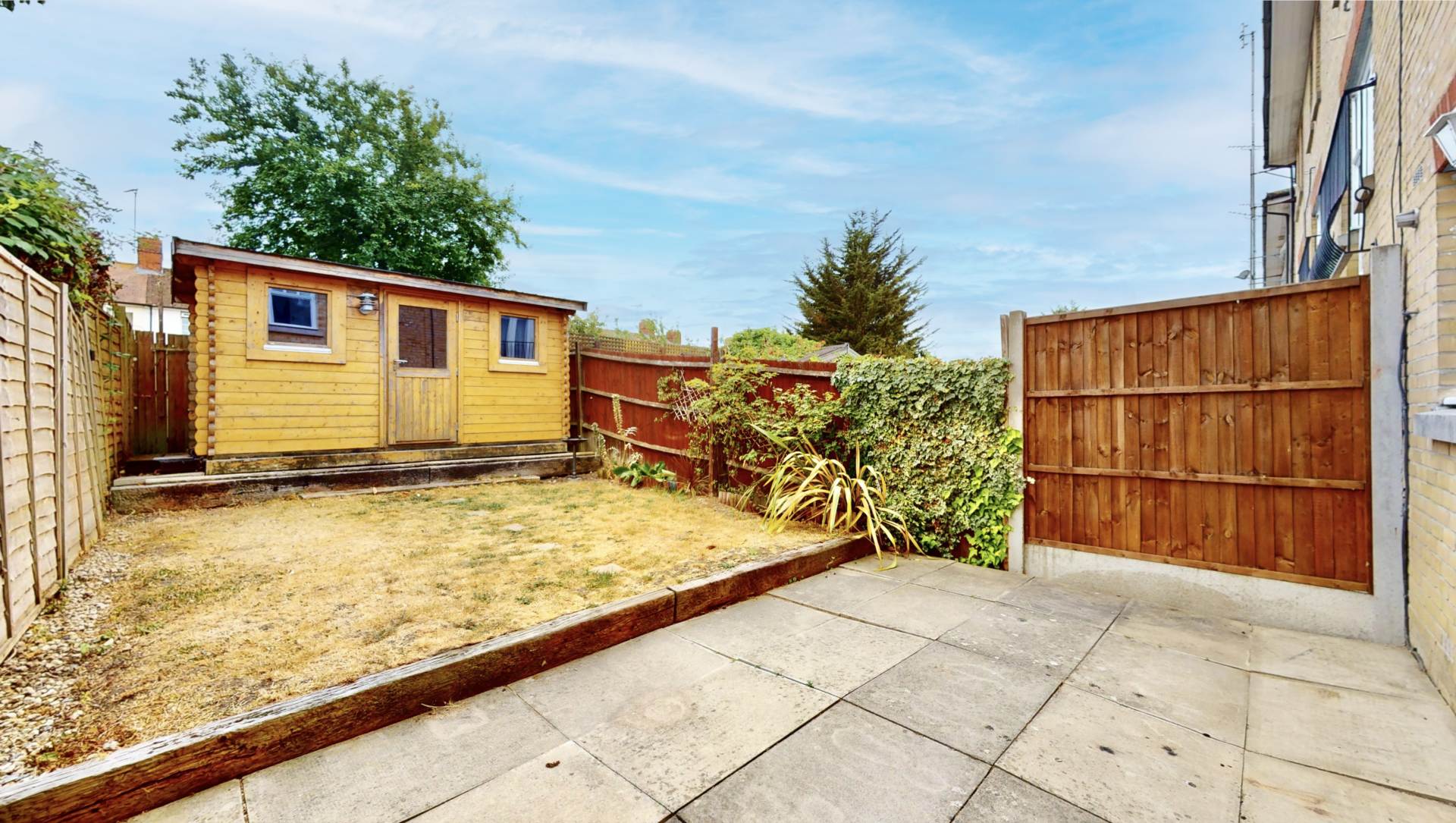 House Osier Crescent in Greater London