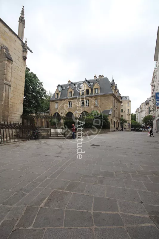 Appartement Rue des Prêtres Saint-Séverin à Paris