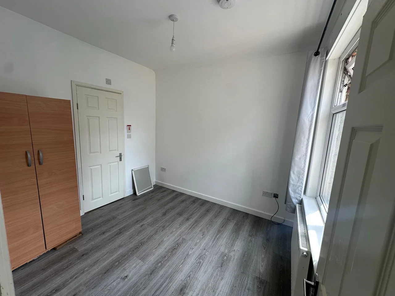 Room Sweet Briar Walk in Greater London