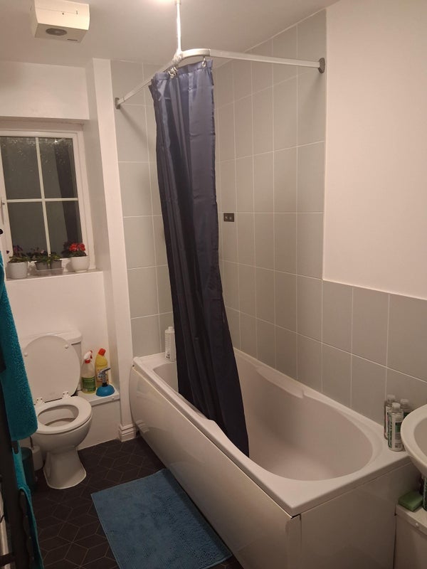 Room Halcyon Close in Witham