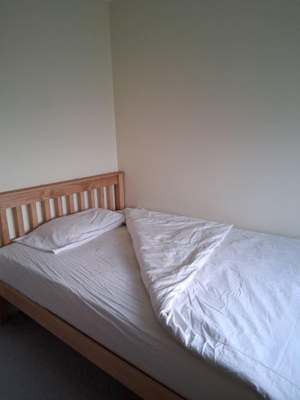 Room Halcyon Close in Witham
