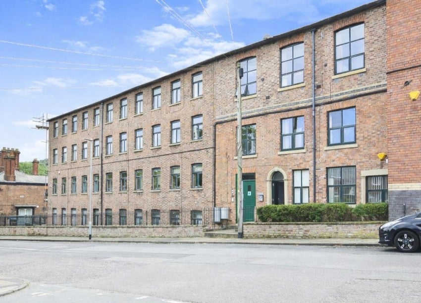 Flat Half Street in Macclesfield