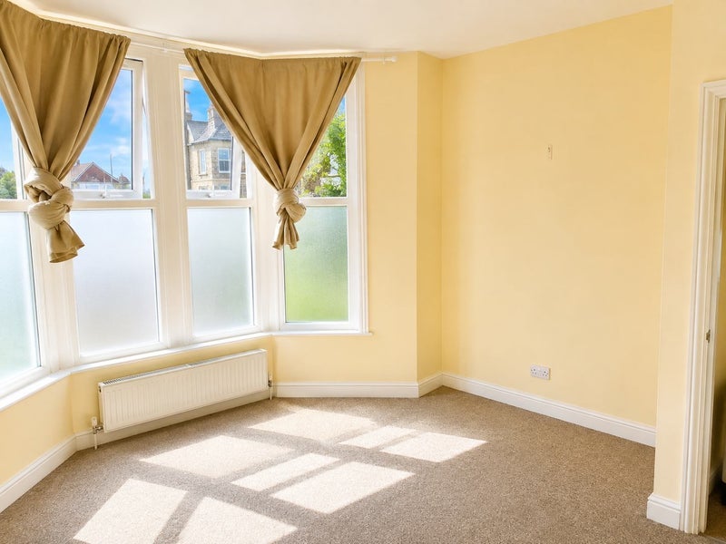 Flat Fishponds Road in Bristol